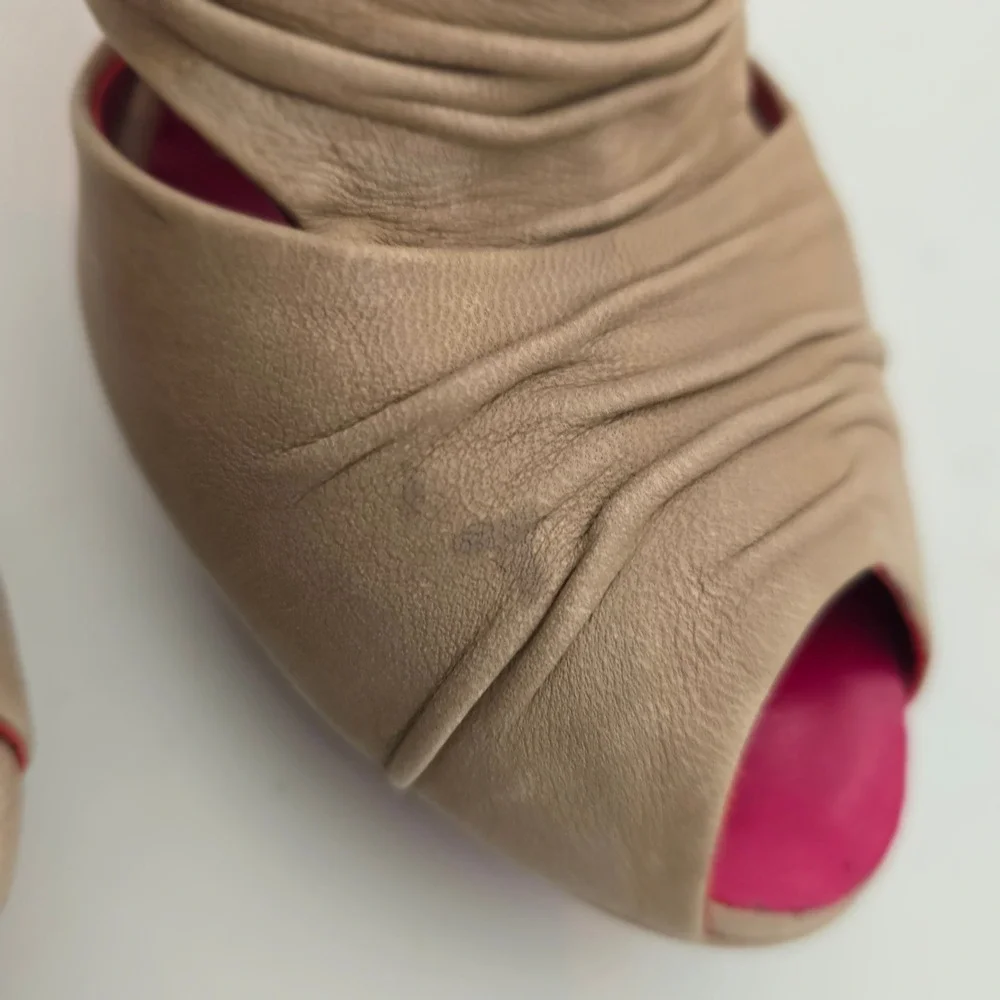 Creazioni Taccetti Beige Ruched Leather Peep‎ Toe Slingback Heels 38/7.5 Italian